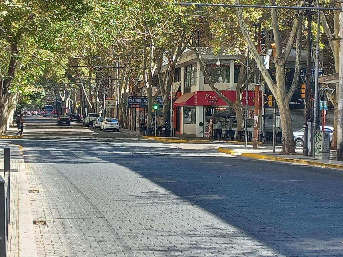 Mendoza 3 Dormitorios Con Balcones Y Alem Chic Monoambiente Y Mendoza Estudio Para 1 3 Apartamentos 外观 照片